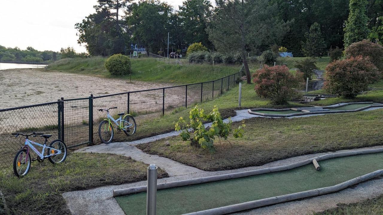Etang Vallier Resort Brossac Exterior foto