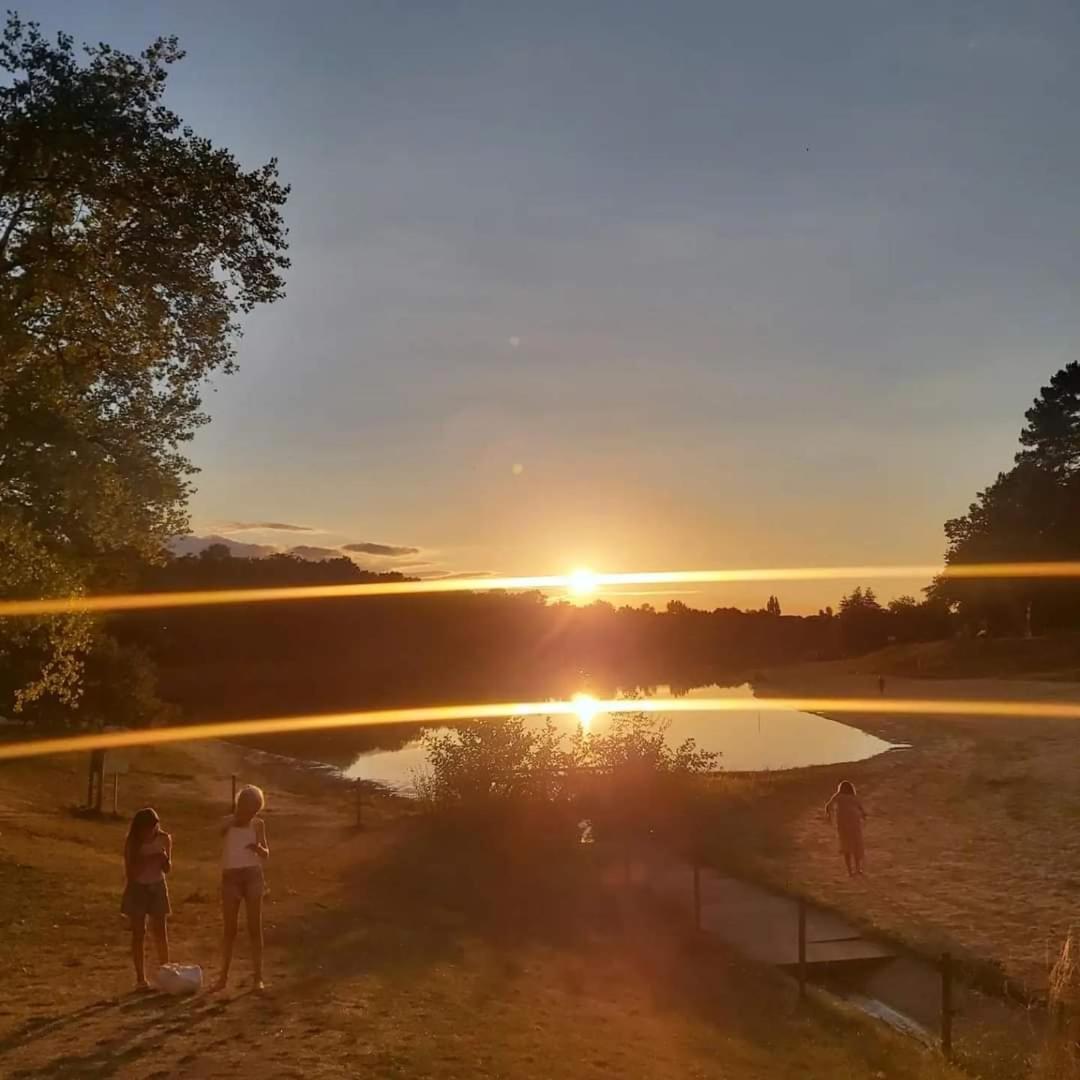 Etang Vallier Resort Brossac Exterior foto